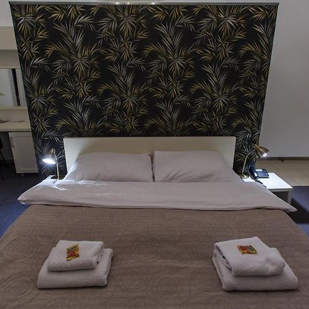 Hotel Villa Necas Zilina Bagian luar foto