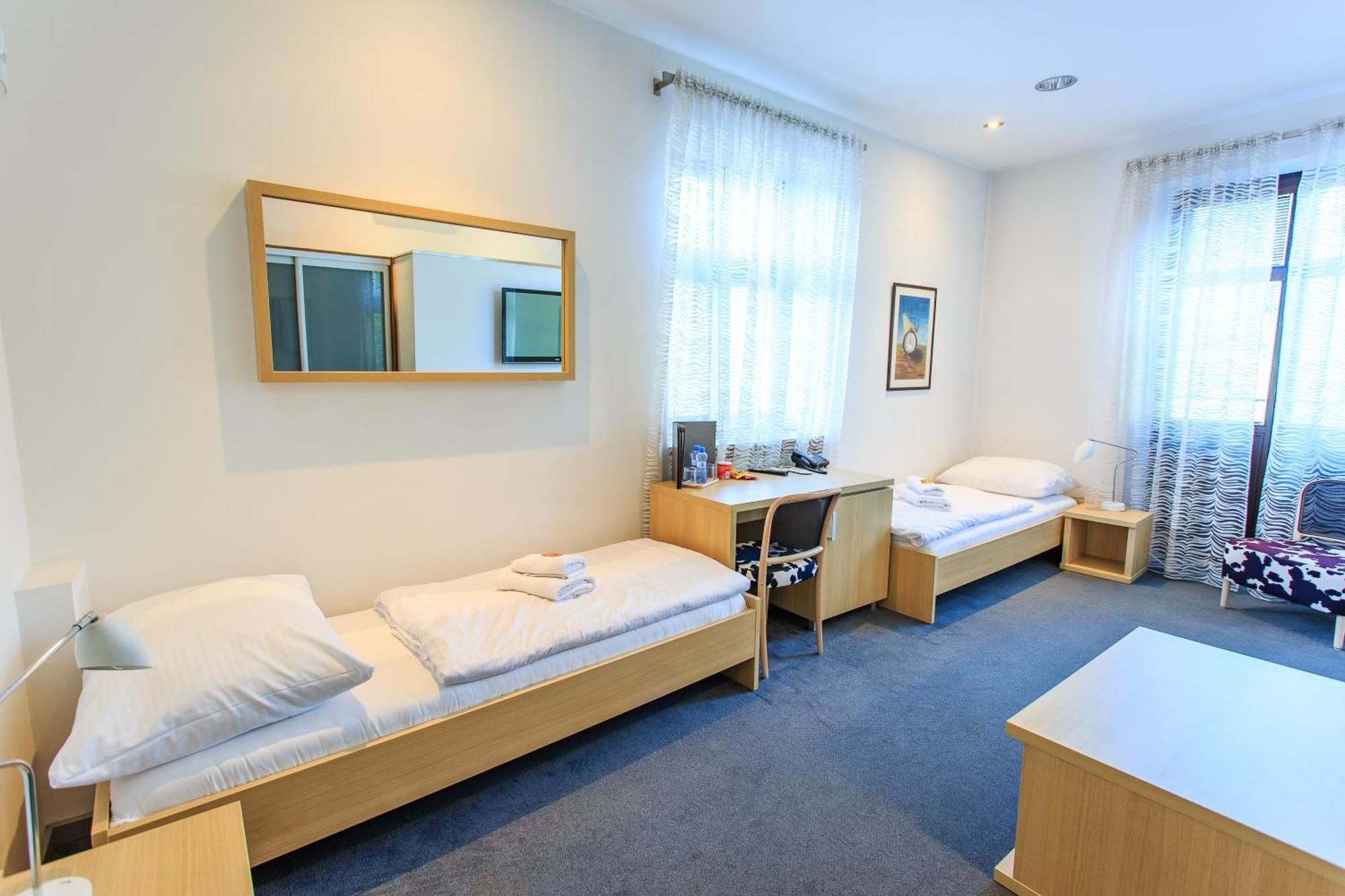 Hotel Villa Necas Zilina Bagian luar foto